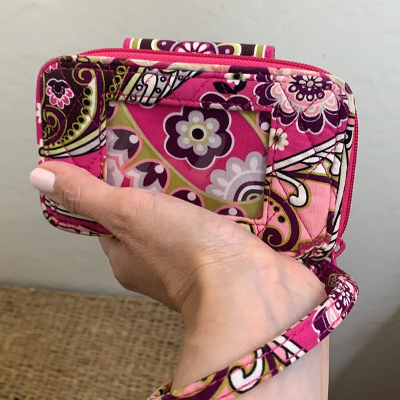 Vera Bradley wristlet and cell phone case - Picture 4 of 5